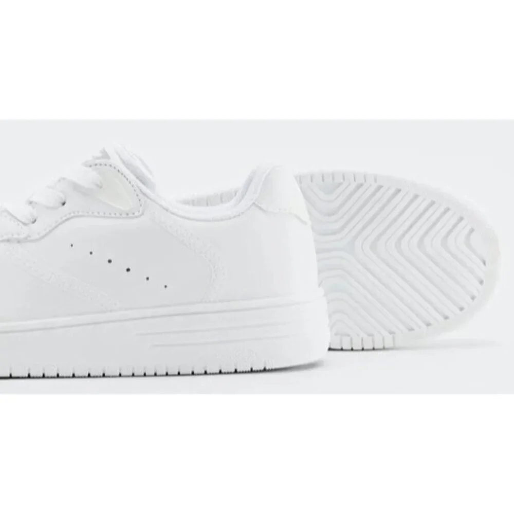 Fabletics White Wilshire Lifestyle Low Top Lace Up Sneaker size 10